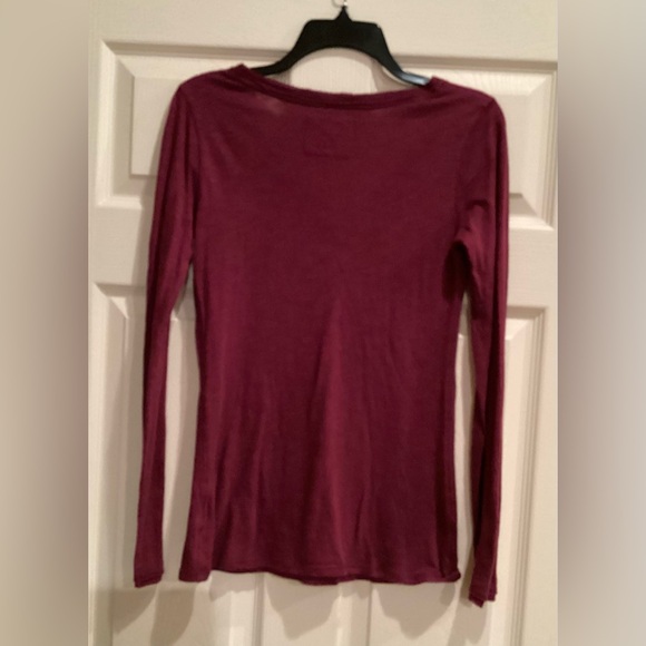 Mudd Women's Long Sleeve T-Shirt size small. - Picture 3 of 4